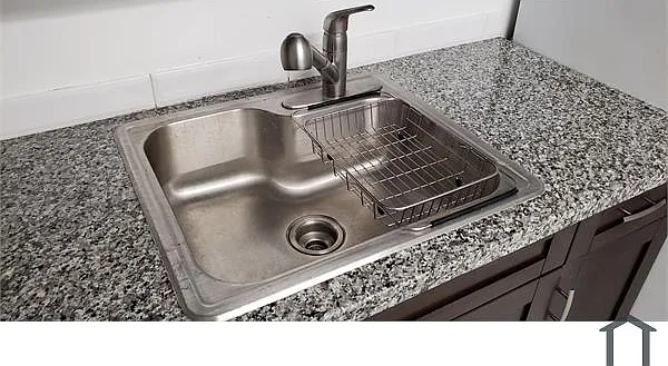 2 bed, 1000 sqft, $1,975 — Photo 3