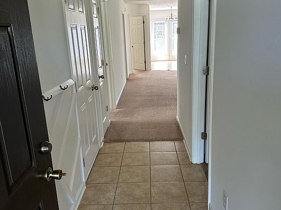 2nd image of 2548 Rockaway Pl