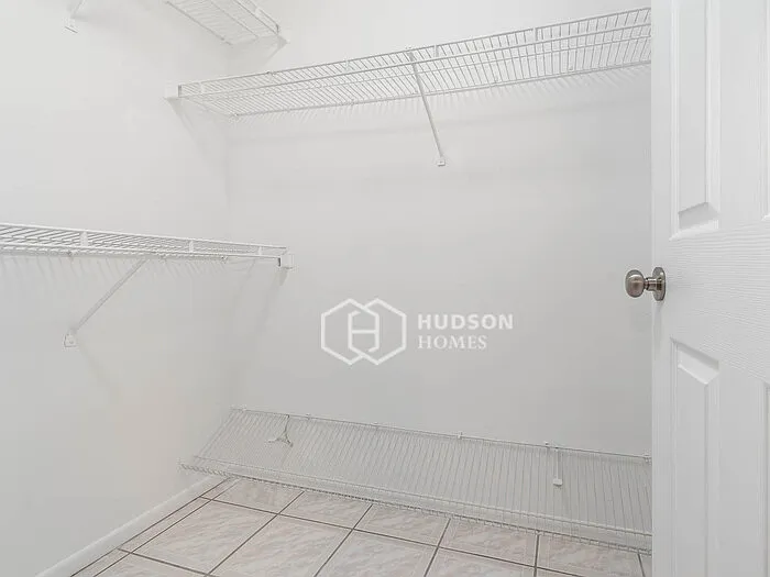 900 Hyacinth Cove Ct — Photo 16
