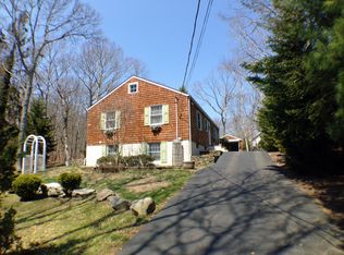 545 Little Peconic Bay Rd, Cutchogue, NY 11935