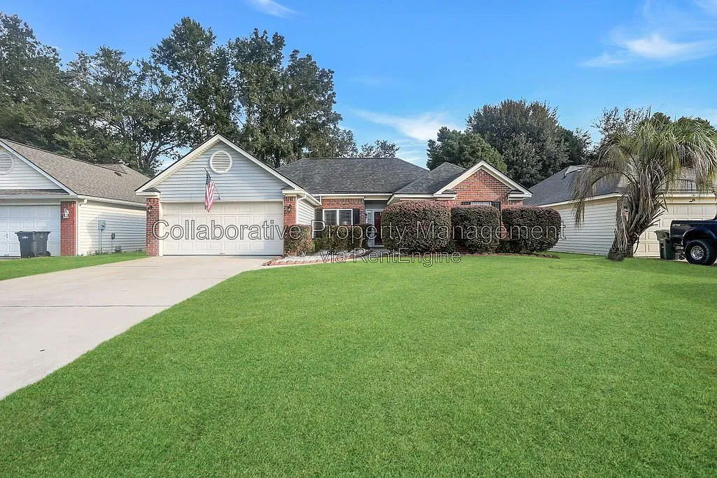 4 bed, 2.0 bath, 1711 sqft, $2,300 — Photo 2