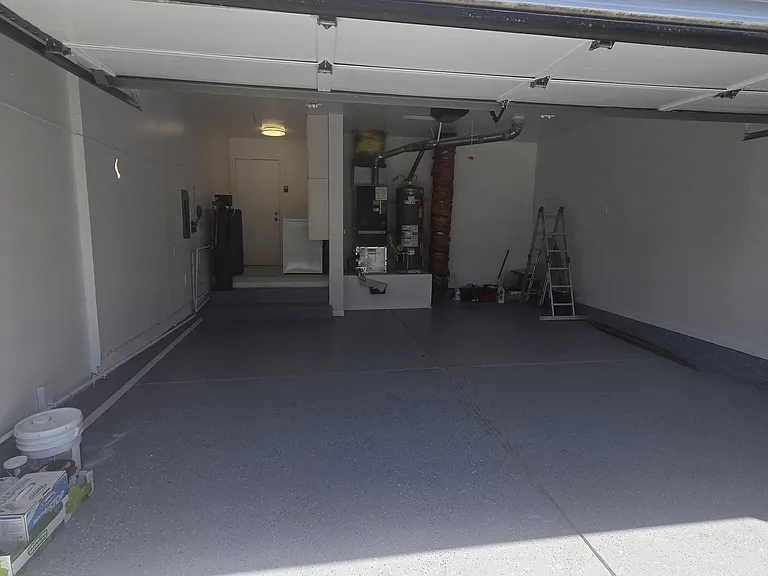 735 Amanda Dr — Photo 32