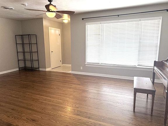 4th image of 309 N 12th St