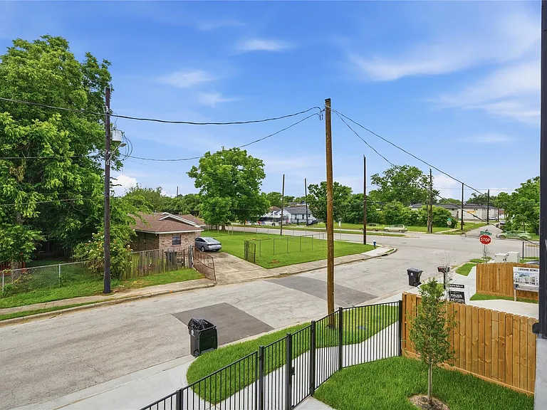 5509 Hershe St — Photo 35