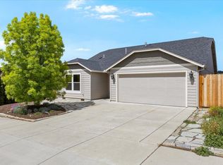 3471 Cascara St, Medford, OR 97504