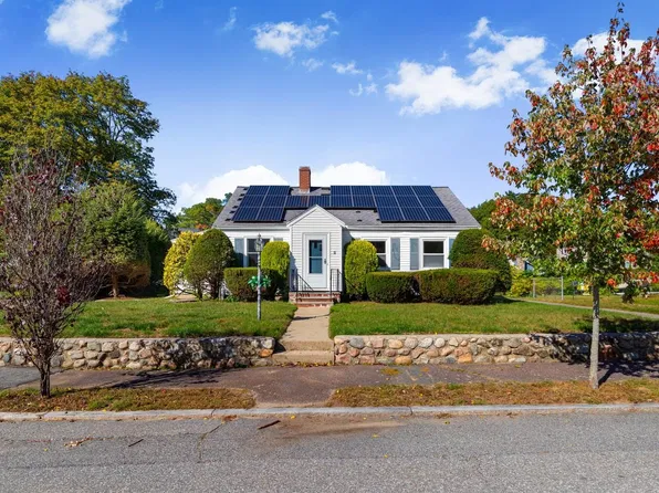 2 Minot St, Wakefield, MA 01880