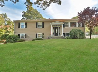 3 Leeland Ct, New City, NY 10956