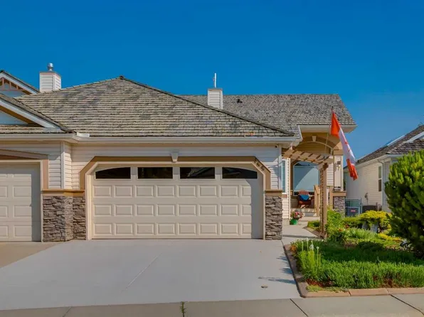 165 Chaparral Vlg SE, Calgary, AB T2X 3N5