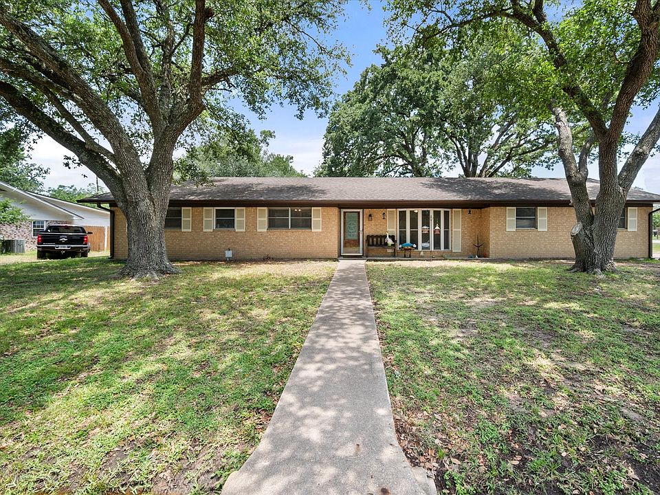 1st image of 721 Robindale Ln