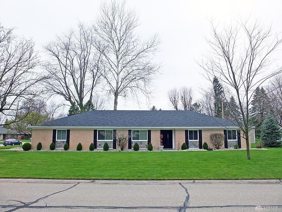 1st image of 1019 Hyde Park Dr