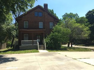 802 W Ohio St, Urbana, IL 61801