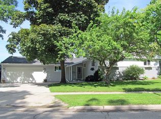 1548 W Prospect Ave, Appleton, WI 54914