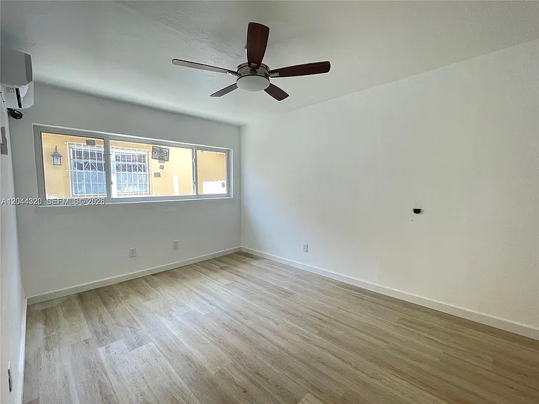 2120 Biarritz Dr #1 — Photo 13
