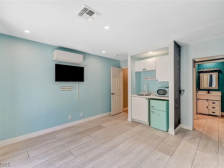 4153 Woodcrest Rd — Photo 39
