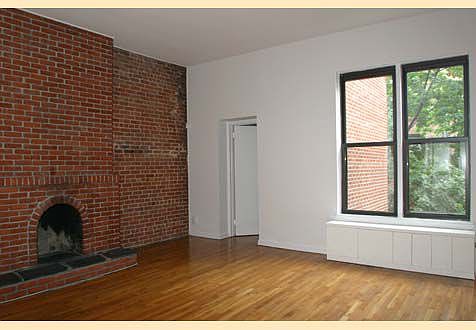 4th image of 49 W 70th St #2FL