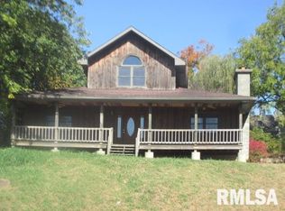 256 1st St, Elizabethtown, IL 62931