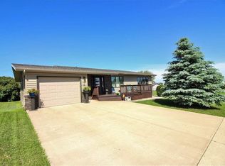 214 1st Ave NE, Surrey, ND 58785
