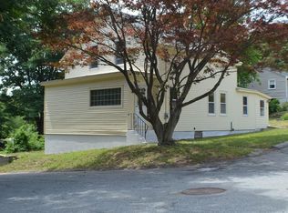 22 Lee Rd, Dracut, MA 01826