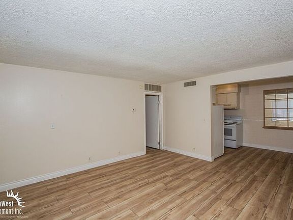 3rd image of 565 S Royal Crest Cir Unit 2