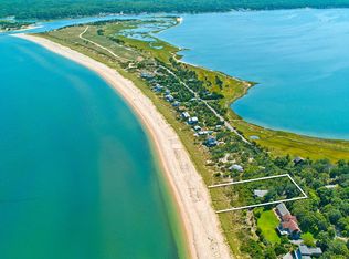 25 Bianco Rd, East Hampton, NY 11937