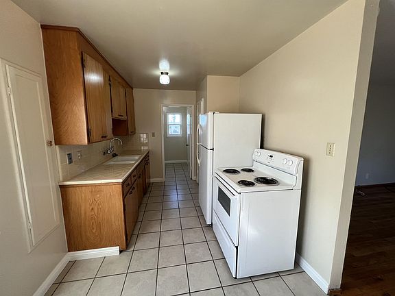 2nd image of 462 Raymond Ave