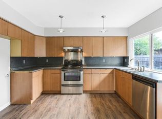 726 Woodlawn Dr, Grand Prairie, TX 75052