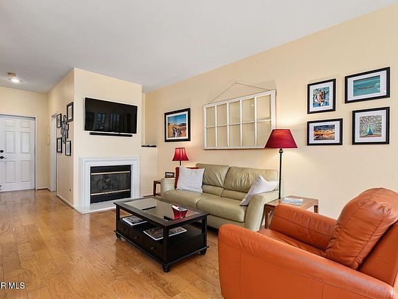4th image of 854 Calle Los Gatos