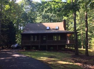 607 Jefferson Woods Dr, Forest, VA