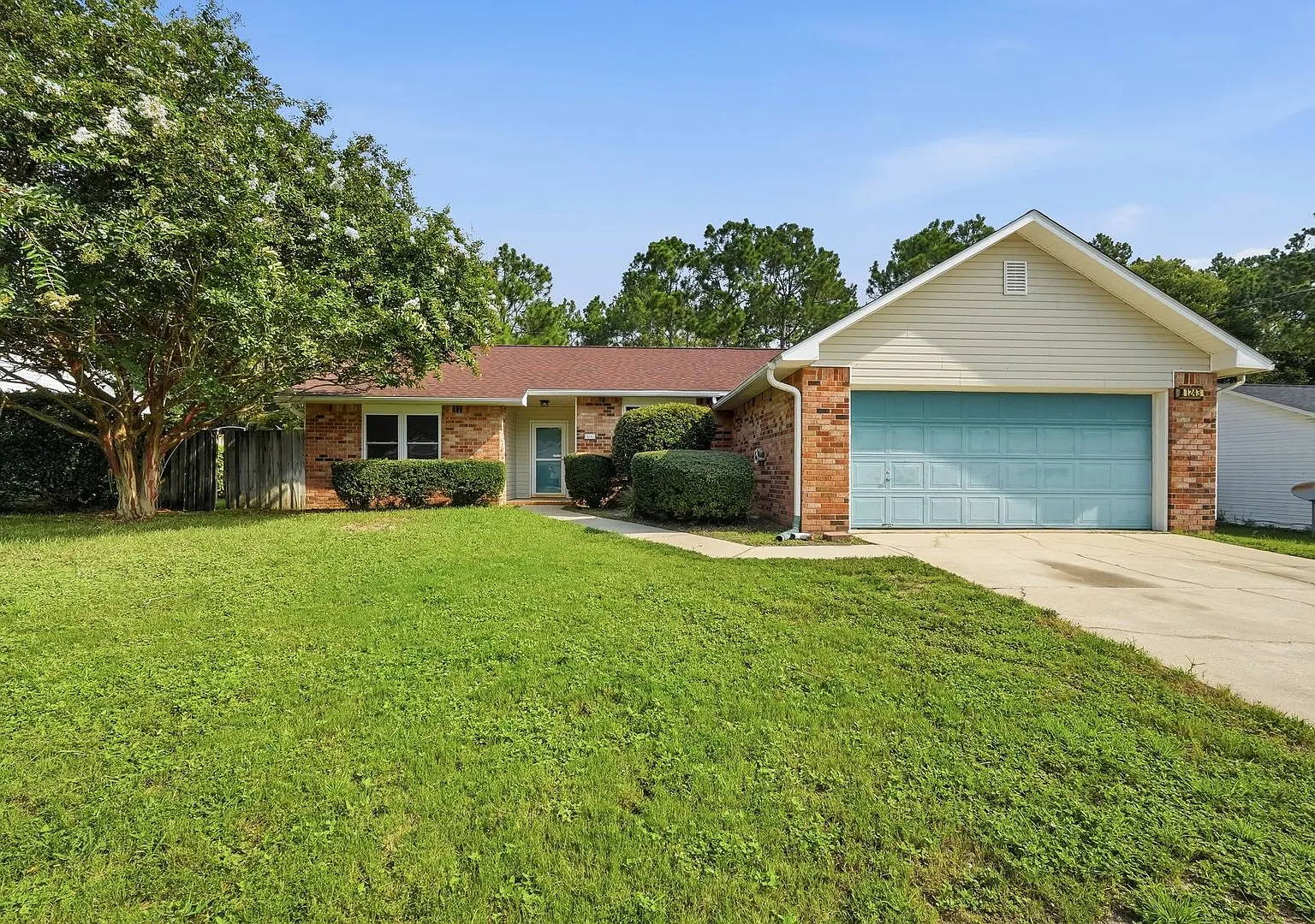 Your Own Backyard Oasis 3 Bedroom Pool Home in South Crestview! — Photo 2