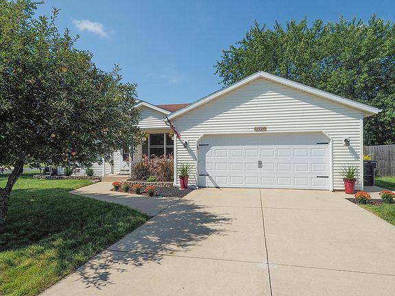 3925 Wild Meadow St-102
