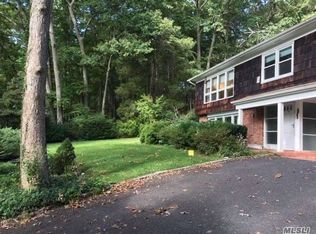 50 Stony Hollow Rd, Centerport, NY 11721