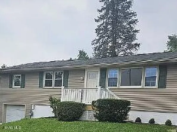 330 E 22nd Ave, Altoona, PA 16601