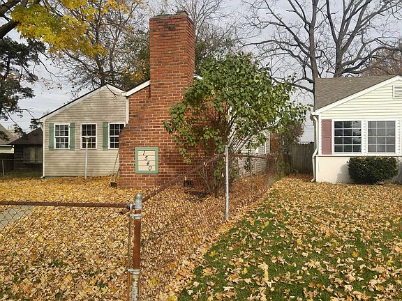 3rd image of 1540 E Legrande Ave