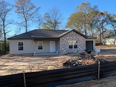 2nd image of 83 Oakwood Rd