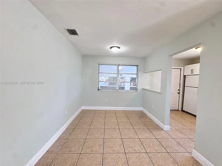 7900 NW 16th St — Photo 3