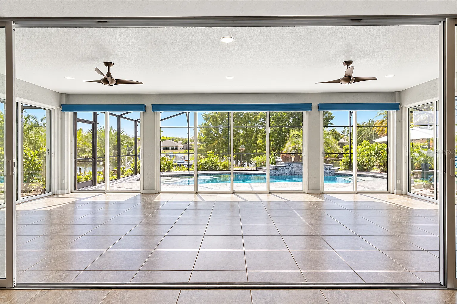 3 bed, 1976 sqft, $4,300 — Photo 3