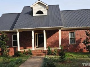 98 Ridgecrest Dr, Siler City, NC 27344