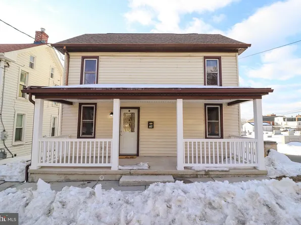 34 S Pleasant Ave, Dallastown, PA 17313