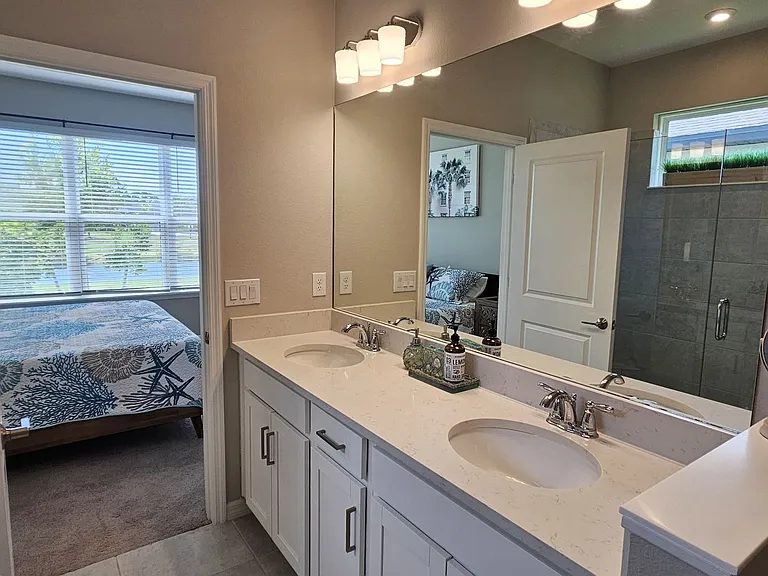15285 Shady Palms Ln — Photo 47