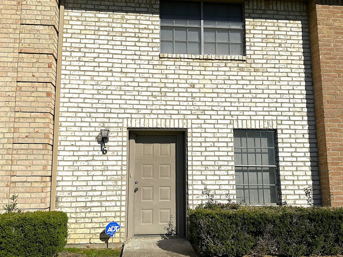 Building Photo - 3720 Laurel St
