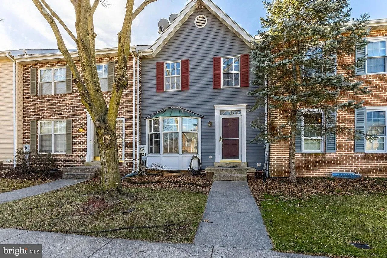 8010 Harbor Pl — Photo 1