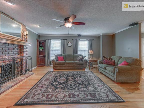 4th image of 19104 E 28th Terrace Ct S