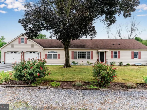 3049 Spring Rd, Carlisle, PA 17013
