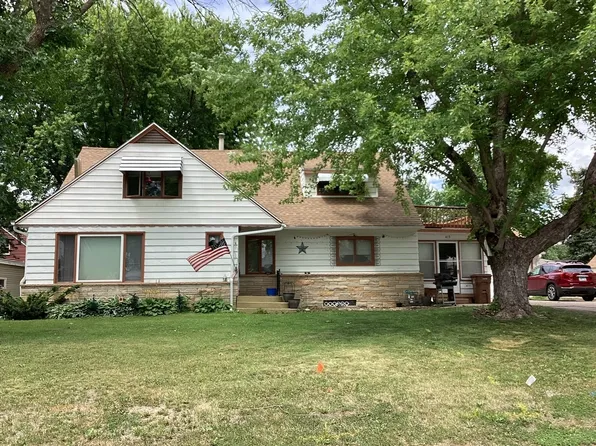 413 E Hawthorne St, Albert Lea, MN 56007