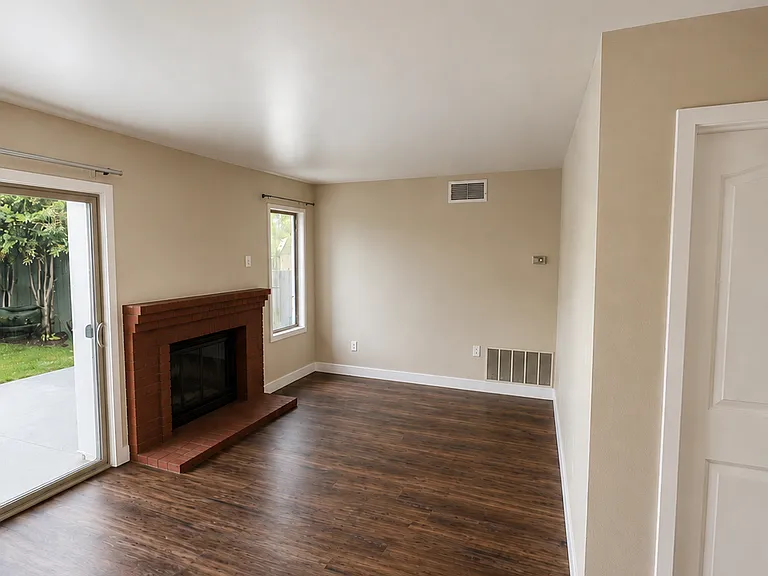 1123 Red Maple Dr — Photo 4