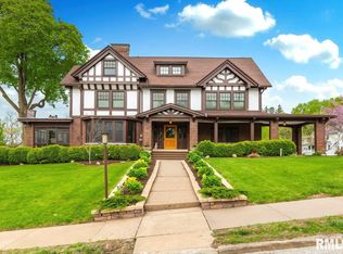 830 Mississippi Ave, Davenport, IA