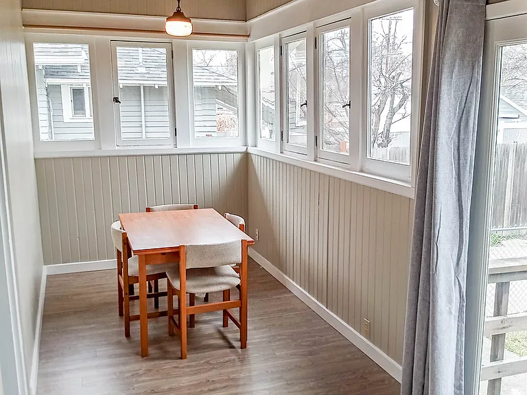 29 Burlington Ave — Photo 24