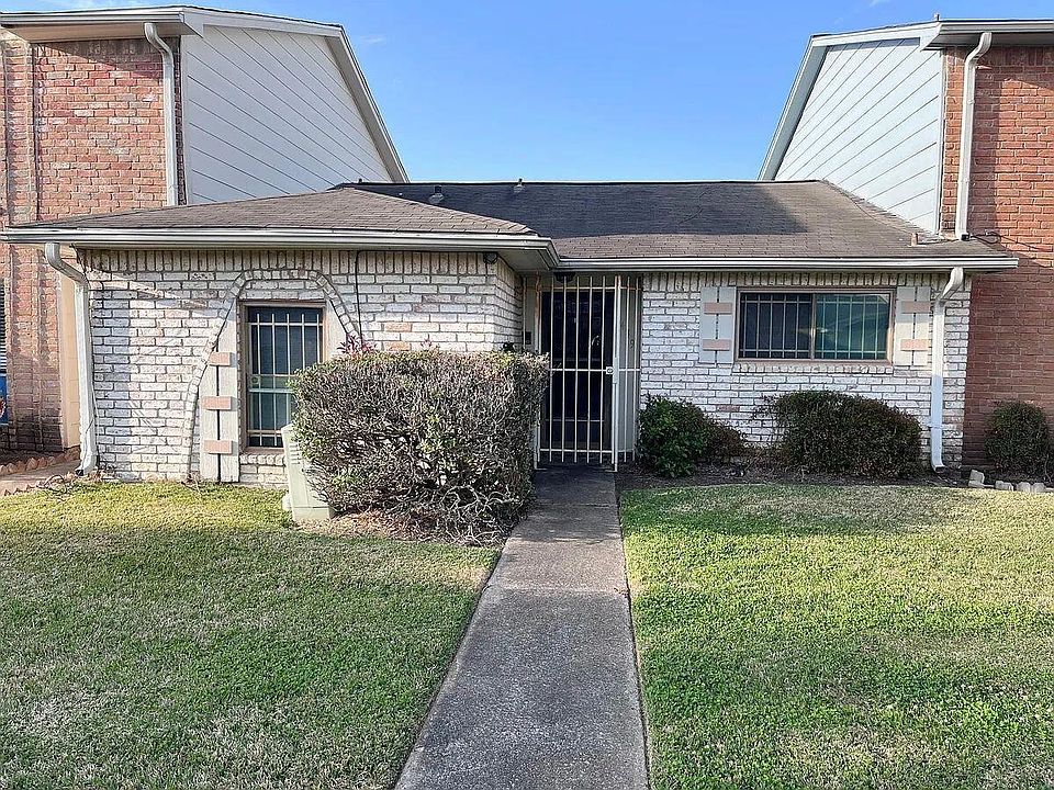 1st image of 6439 S Briar Bayou Dr