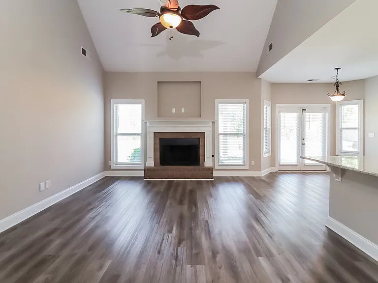 480 Saddle Chase Dr — Photo 5