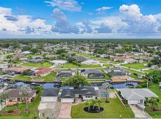 1950 Fairview Dr, Englewood, FL 34223